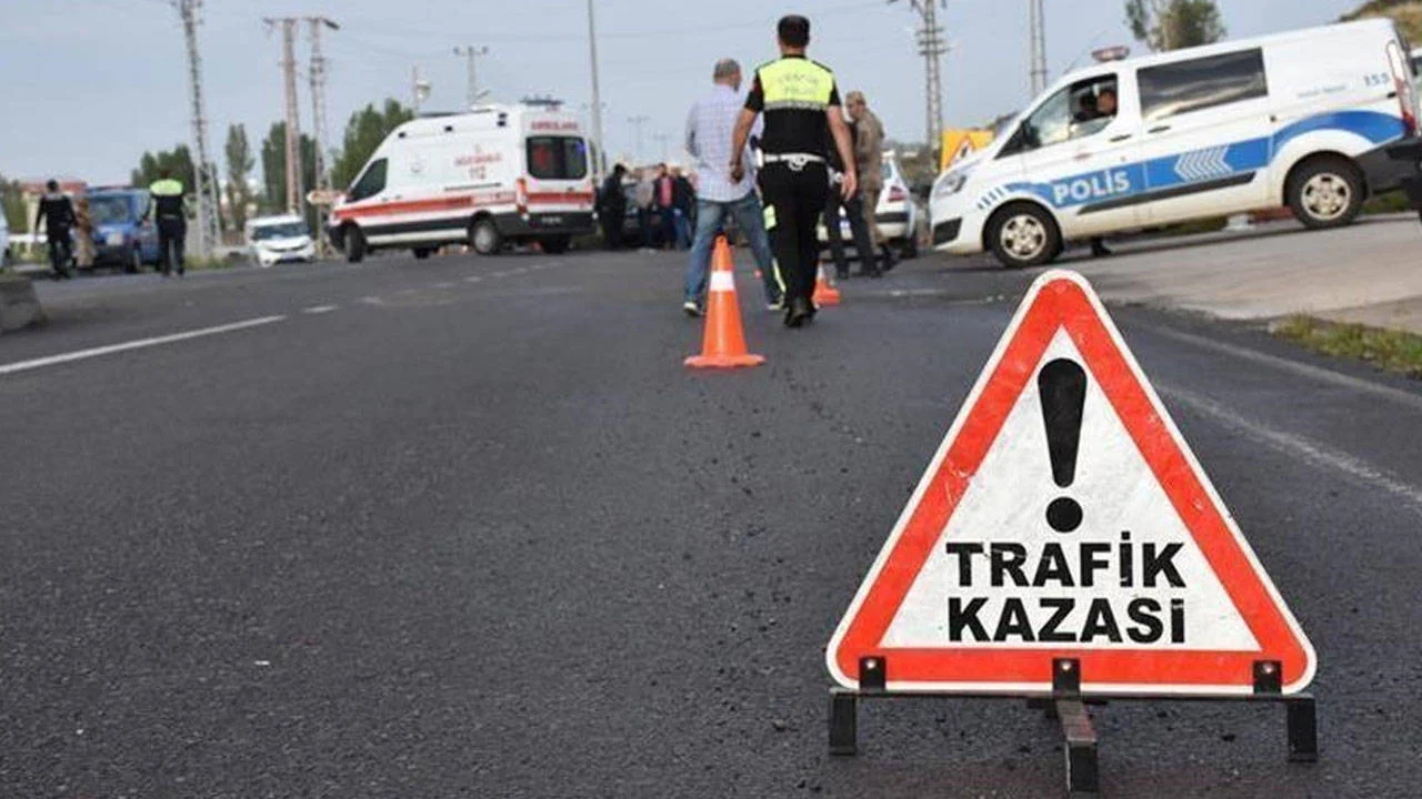 İstanbul'da zincirleme kaza: 2 ölü 4 yaralı