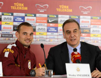 Ve Sneijder imzayı attı!