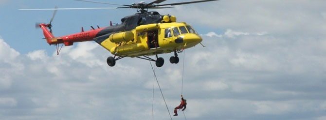 Mahkûmlar helikopterle kaçtı!