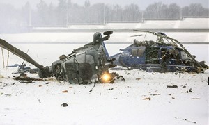 İki polis helikopteri havada çarpıştı