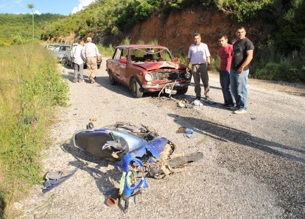 Motosiklet kontrolden çıktı