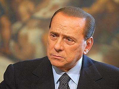 Berlusconi yeniden aday olmayacağını söyledi