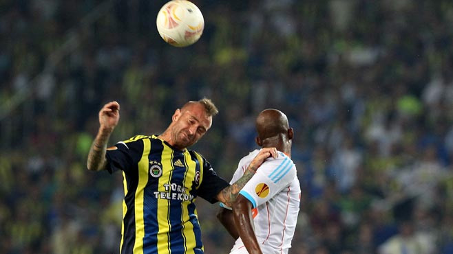 Meireles: Üç kupaya da yakınız