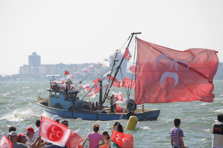 MHP İzmir Bayrak Mitingi Fotografları