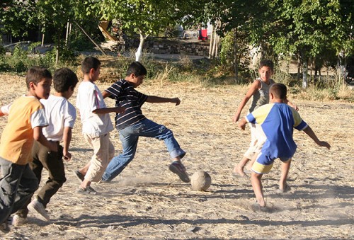 Kırsalda Yaşayan Çocuklar Daha Sağlıklı