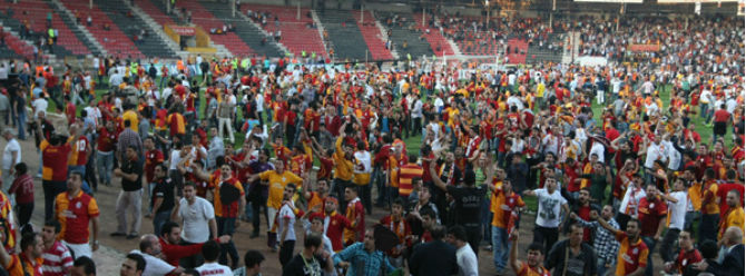 Galatasaraya ceza mı geliyor?