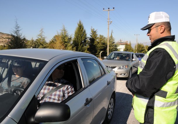 Ehliyetler süresiz geri alınamayacak