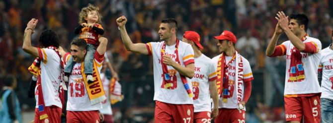 Aslan kasasını doldurdu!