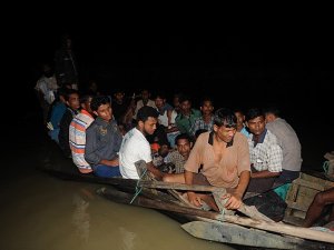 Arakan müslümanlarının derdi bitmiyor