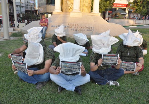 Çuval Geçirme Olayı Protesto Edildi