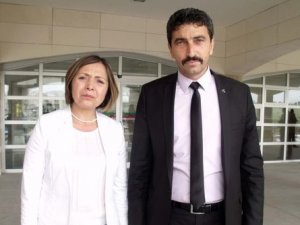 Erdoğana bozkurt işareti yapan MHP yöneticisi tutuksuz yargılanacak