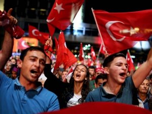 Türkiyem türküsü milyonlara tercüman oldu