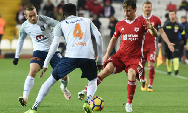 Demir Grup Sivasspor- Medipol Başakşehir: 1-0