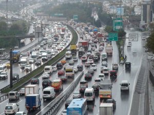 Şehir merkezlerine otomobil girişine sınırlama geliyor