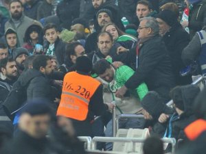 Bursaspor - Gençlerbirliği maçının ardından saha karıştı