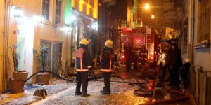 Beyoğlu'nda 7 katlı otelde yangın: 3'ü ağır, 6 yaralı
