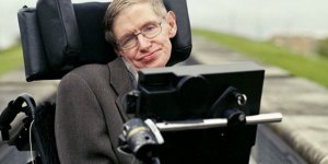 Son dakika: Stephen Hawking hayatını kaybetti