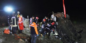 Facia! Gölete uçan otomobilde 5 kişi can verdi