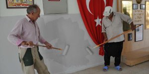 Okulu Öğretmenler Boyadı