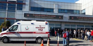 Kayseri Havalimanı'nda silah sesleri: Yaralı polisler var