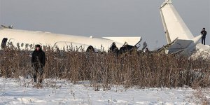Kazakistan'da yolcu uçağı düştü! Çok sayıda ölü var