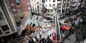 İstanbul'da 7 katlı bir bina çöktü!