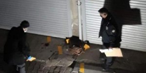 İzmir'de bir kadın sokak ortasında bıçakla katledildi