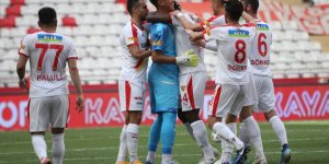 FTA Antalyaspor: 2 - Göztepe: 3