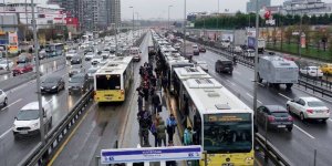 Avcılar'da bir metrobüs rehin alındı