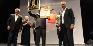 Yeniçağ Gazetesi'ne ''Yaşayan Değerlerimiz'' ödülü