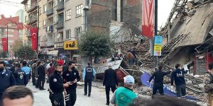 Malatya'da iki katlı bina çöktü! Yaralılar var