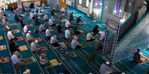 Diyanet camilerden T.C.’yi kaldırıyor