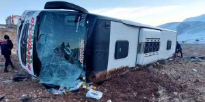 Afyonkarahisar'da otobüs devrildi: 8 kişi öldü, 35 kişi yaralandı
