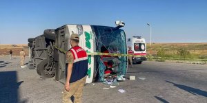 Şanlıurfa'da yolcu otobüsü devrildi: 2 ölü, 25 yaralı