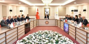 İYİ Parti'de Başkanlık Divanı toplandı