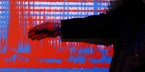 Papuada 6,7 büyüklüğünde deprem
