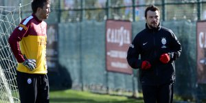Tomas Ujfalusi Madride karşı!