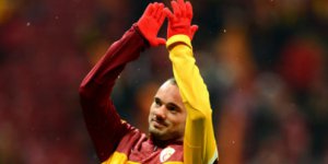 Sneijder İstanbula döndü