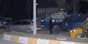 Polis merkezine patlayıcı attılar