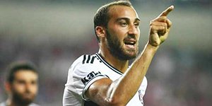 Cenk Tosun, Türkiye adına rekor bonservis bedeli ile Evertonda