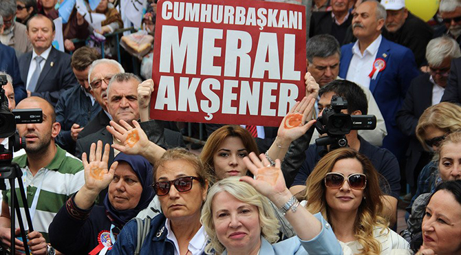 aksener-cumhurbaskani-resim-04.jpg